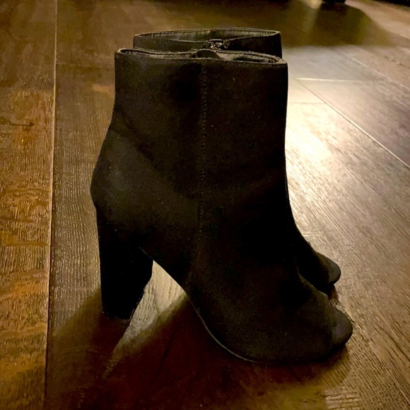 Fashion Nova - Open Toe Block Heel Booties - Picture 1 of 5